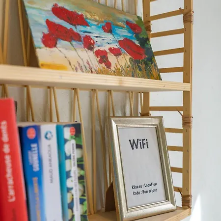 Le Pommier - D'hotes Bed and Breakfast 3*