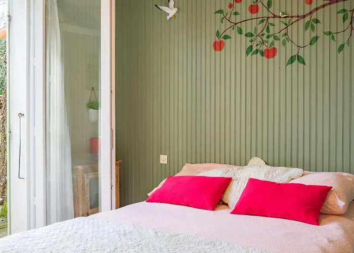 Le Pommier - D'hotes Bed & Breakfast